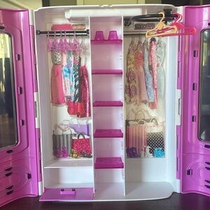 Barbie Clothes Closet With Hangers